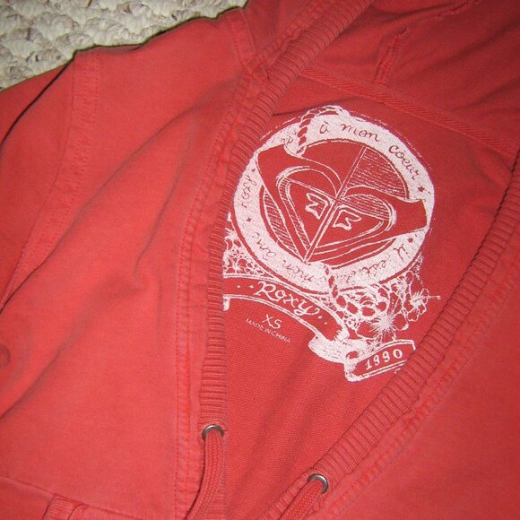 2 quarter sleeve shirts - Picture 2 of 4